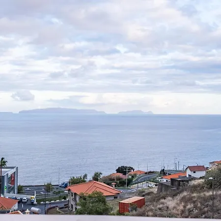 Semesterbostad Ocean Flyby