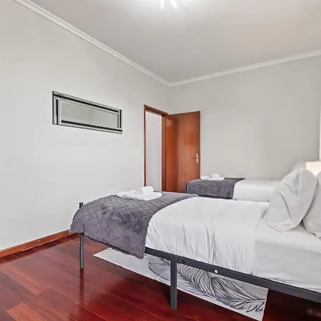 Ocean Flyby * Гаула